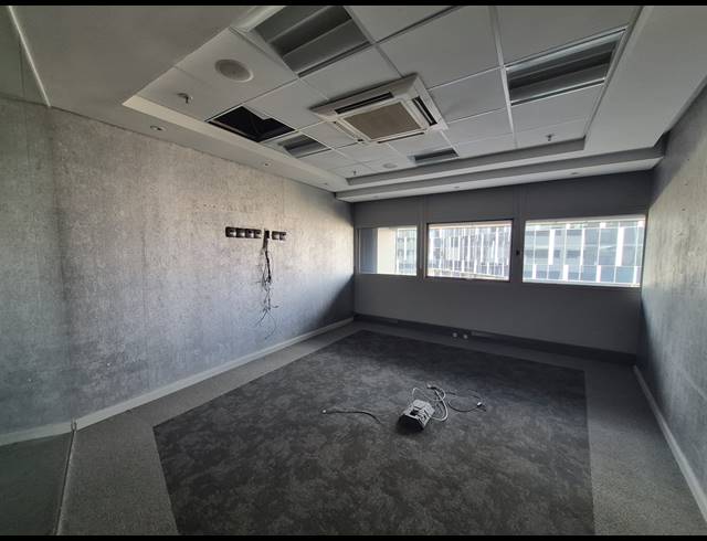 802M² OFFICE TO LET IN SANDTON CENTRAL